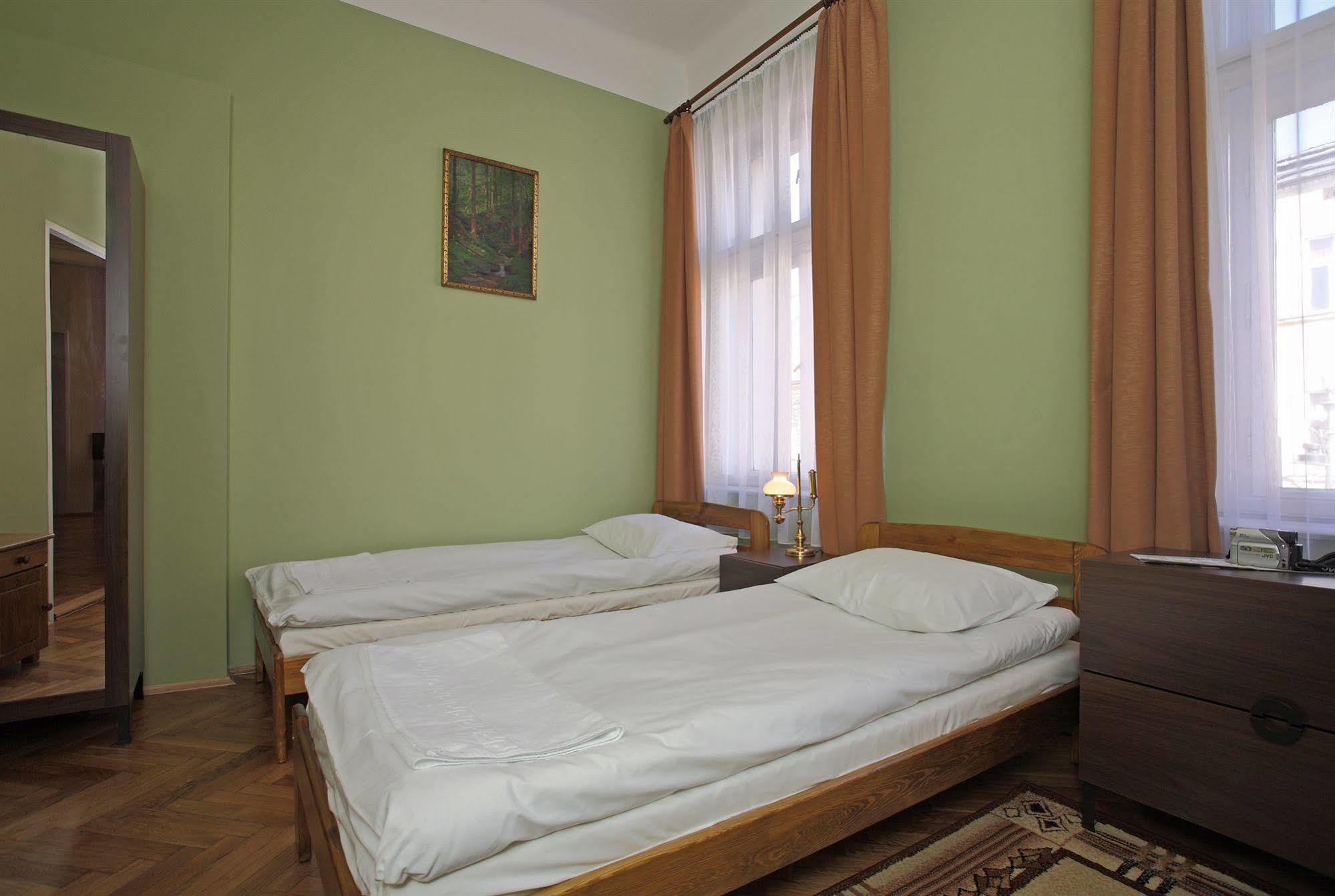 Enigma Hostel Krakkó Kültér fotó